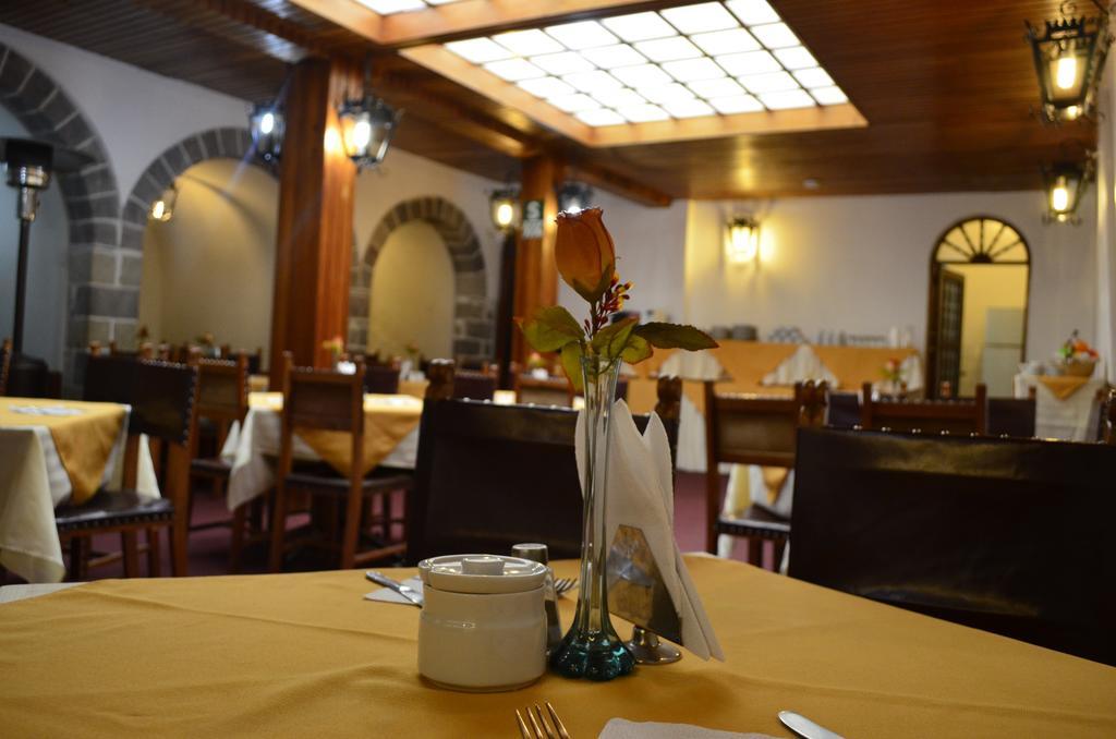 Hotel Garcilaso I クスコ エクステリア 写真